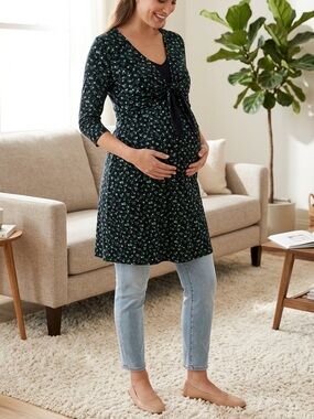 🔥$10 FINAL PRICE🔥 Gap Maternity Ditsy Floral V-Neck Tie Front 3/4 Sleeve Dress🧡